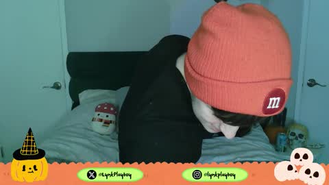 Snapshot of jadedfemboy chatting on 10-31-25, 11:50 Jaden Lynx online show from 10-31-25, 11:50