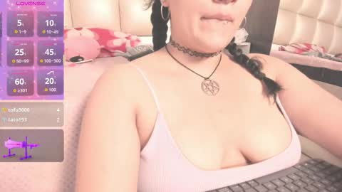 Snapshot of jadeestudios chatting on 10-02-25, 05:42 jadeestudios online show from 10-02-25, 05:42