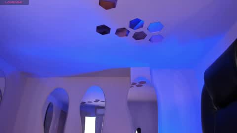 JADE EVANS online show from 01-05-25, 08:42