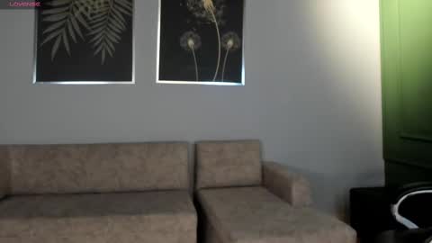 JADE EVANS online show from 03-11-25, 12:11