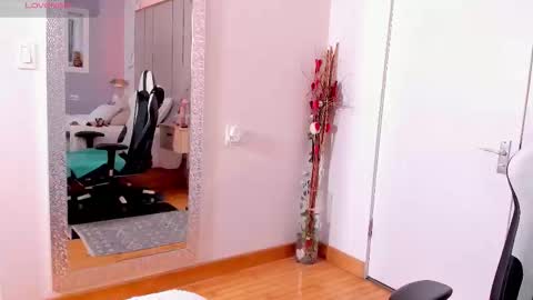 Jadeh online show from 11-25-25, 01:00