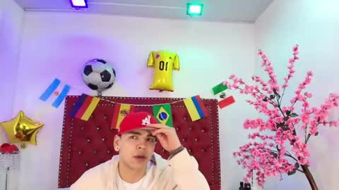 Jaden and Sofia  online show from 06-26-26, 03:00
