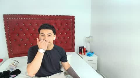 Jaden and Sofia  online show from 08-01-26, 02:55