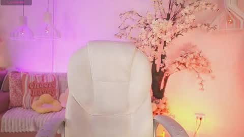 Jade Summer online show from 11-13-25, 11:31