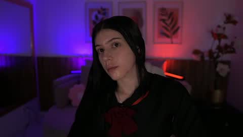 Jade Summer online show from 07-18-26, 11:36