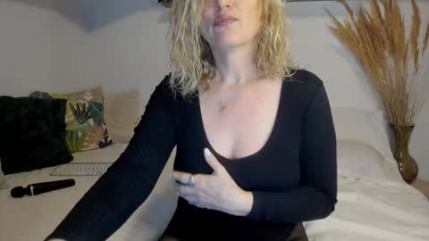 elena online show from 03-24-26, 02:38