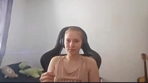 jaimeeosendorf online show from 04-11-26, 09:02