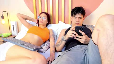 Snapshot of jake_and_nicolee chatting on 01-10-26, 12:56 Jake And Nicole online show from 01-10-26, 12:56