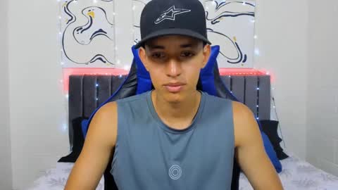 Hi guys im new 3 online show from 12-02-24, 10:12