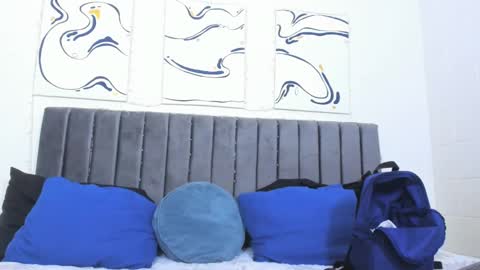 Hi guys im new 3 online show from 02-09-25, 01:00