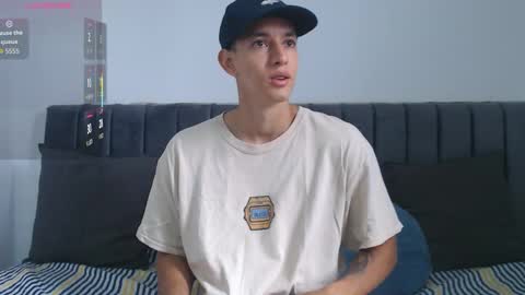 Hi guys im new 3 online show from 11-14-25, 04:28