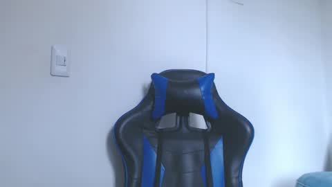 Hi guys im new 3 online show from 02-03-26, 06:46