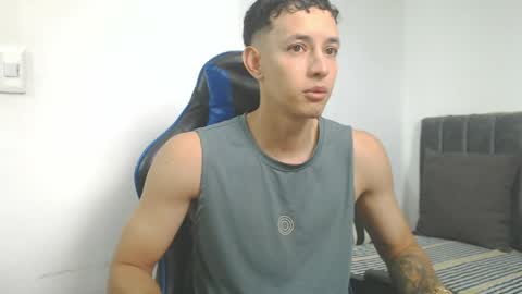 Hi guys im new 3 online show from 04-14-26, 09:43