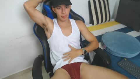 Hi guys im new 3 online show from 06-09-26, 05:13