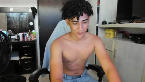 jake willianss online show from 07-22-26, 02:42