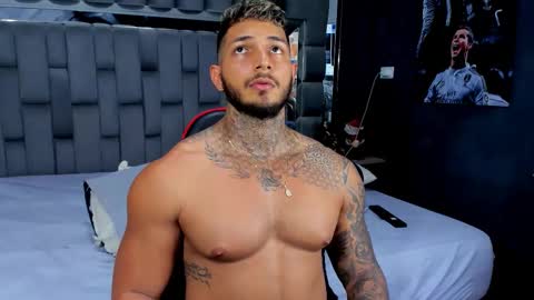my name is sebas If you come here dont hesitate to say hello Im a guy who really likes having conversations and having hot online show from 02-05-26, 04:55