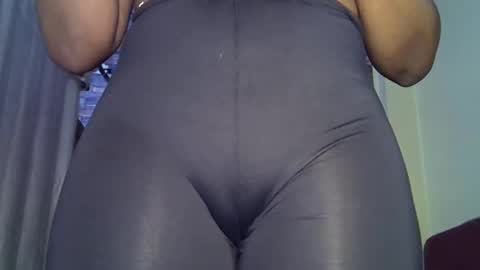 jalia12 online show from 06-08-26, 10:21