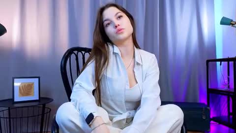 Eva online show from 03-09-26, 11:03