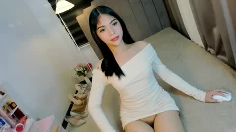 Snapshot of jalsey_smith chatting on 04-28-26, 02:27 Jalsey online show from 04-28-26, 02:27