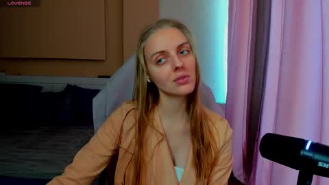 Sofia online show from 12-15-25, 09:46