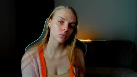 Sofia online show from 04-25-26, 07:11