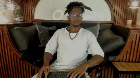   online show from 04-17-26, 07:39