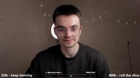 Snapshot of jame_flow chatting on 02-25-25, 09:46 Hey there Im Jame online show from 02-25-25, 09:46