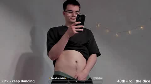 Snapshot of jame_flow chatting on 03-06-25, 08:41 Hey there Im Jame online show from 03-06-25, 08:41