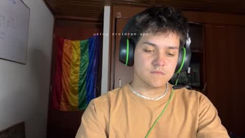 Snapshot of james__taylor21 chatting on 09-11-25, 01:28 JAMES TAYLOR online show from 09-11-25, 01:28