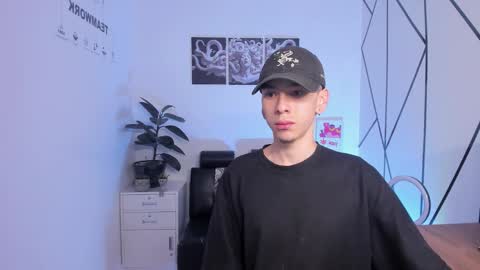 james_adamss_ online show from 11-20-25, 12:27