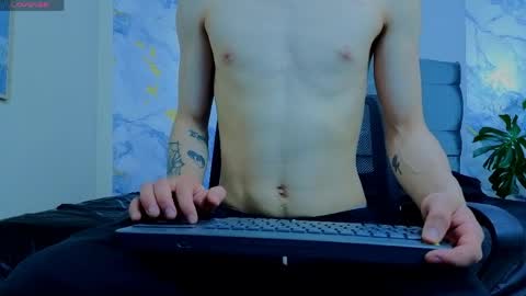 james_adamss_ online show from 04-09-26, 11:59