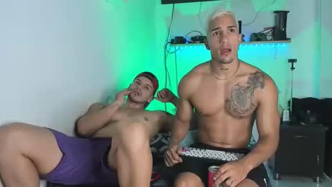 james_and_max online show from 01-17-26, 03:11