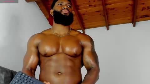 Snapshot of james_bbcmuscle chatting on 09-09-25, 08:08 James BBC online show from 09-09-25, 08:08