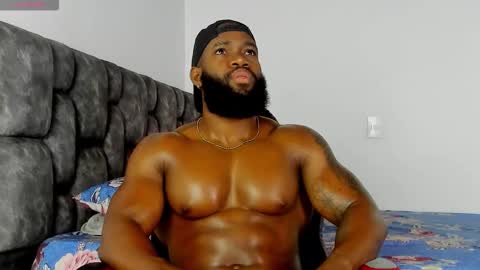 Snapshot of james_bbcmuscle chatting on 09-10-25, 12:38 James BBC online show from 09-10-25, 12:38