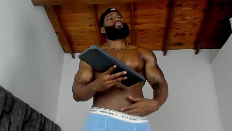 Snapshot of james_bbcmuscle chatting on 10-04-25, 12:47 James BBC online show from 10-04-25, 12:47