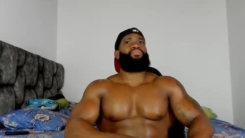 Snapshot of james_bbcmuscle chatting on 11-19-25, 09:37 James BBC online show from 11-19-25, 09:37