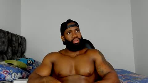 Snapshot of james_bbcmuscle chatting on 11-28-25, 03:20 James BBC online show from 11-28-25, 03:20