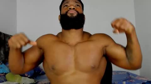 Snapshot of james_bbcmuscle chatting on 11-29-25, 01:30 James BBC online show from 11-29-25, 01:30