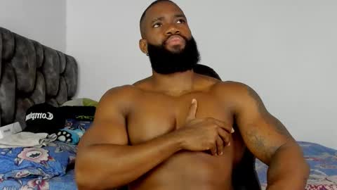 Snapshot of james_bbcmuscle chatting on 11-30-25, 05:28 James BBC online show from 11-30-25, 05:28