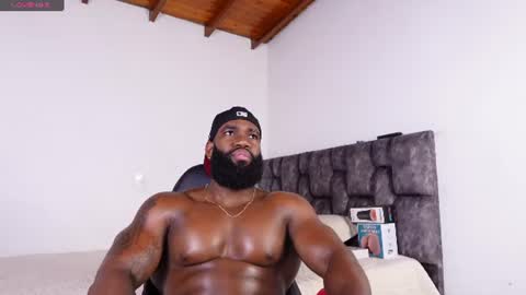 Snapshot of james_bbcmuscle chatting on 07-20-26, 01:31 James BBC online show from 07-20-26, 01:31