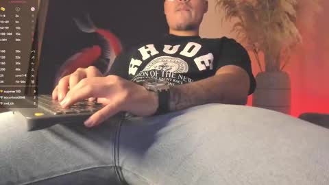 Snapshot of james_carter7 chatting on 09-11-25, 06:35 Juan online show from 09-11-25, 06:35