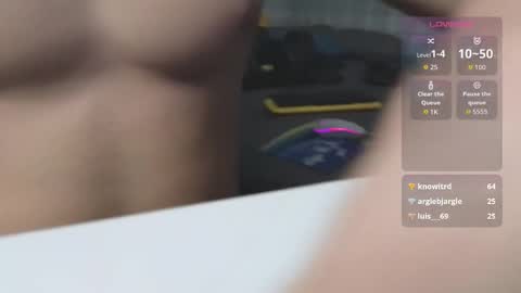 Snapshot of james_friends chatting on 11-17-25, 10:37 James online show from 11-17-25, 10:37