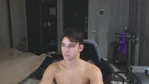 Snapshot of james_friends chatting on 03-02-26, 11:33 James online show from 03-02-26, 11:33