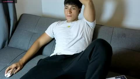 james_silva1 online show from 05-30-26, 11:57