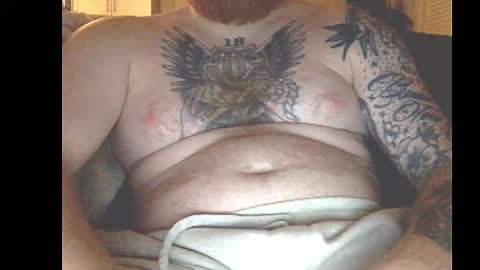 Snapshot of jamesbuilt chatting on 09-26-25, 05:55 jamesbuilt online show from 09-26-25, 05:55