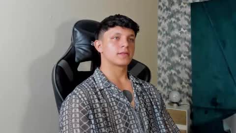 jamesgolden_ online show from 03-01-25, 02:48