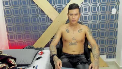 Snapshot of jamesinked_ chatting on 01-02-25, 07:40 Jamesinked  online show from 01-02-25, 07:40