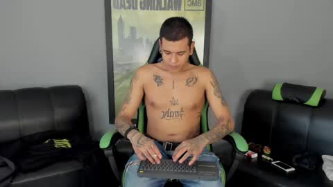 Snapshot of jamesinked_ chatting on 01-16-25, 07:52 Jamesinked  online show from 01-16-25, 07:52