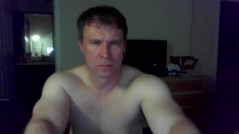 Snapshot of jamesjewels chatting on 05-06-26, 02:29 jamesjewels online show from 05-06-26, 02:29