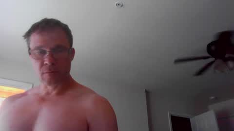 Snapshot of jamesjewels chatting on 06-13-26, 04:49 jamesjewels online show from 06-13-26, 04:49